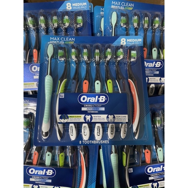 Set 8 bàn chải đánh răng Oral-B Cross Action Advanced của Mỹ