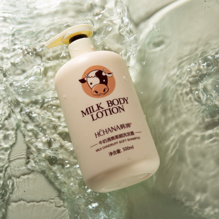 Sữa tắm Milk Body Botion Hchana chiết xuất Protein từ sữa thủy phân dưỡng ẩm thơm mát từ sữa bò 800ml