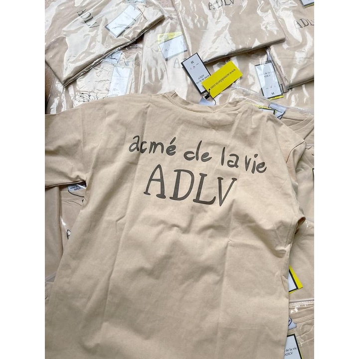 Áo phông AD.LV màu be túi zip