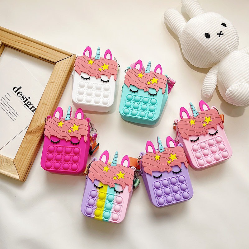 Túi Pop it đeo chéo nhiều màu giải tỏa căng thẳng cho bé