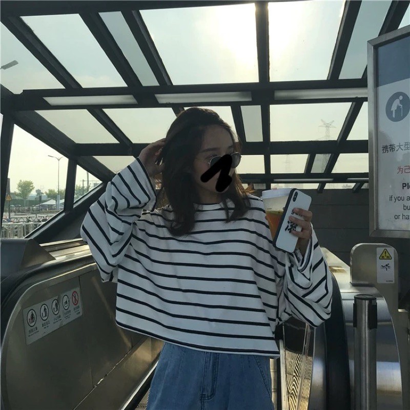 [Mã WASKT410K giảm 10K đơn 50K] Áo kẻ croptop tay rộng | BigBuy360 - bigbuy360.vn