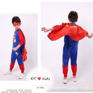 Bộ  4 chi tiết cho bé chất cottong tàu . Với bộ đồ siêu nhân này thì bé thích mê luôn các mẹ nhỉ  hàng co dãn tốt lắm ạ.