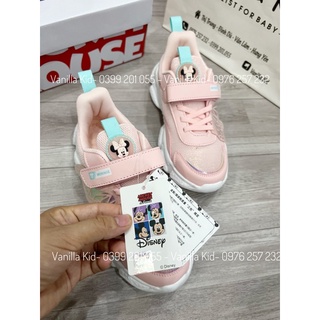Giày sneaker thơm nhẹ dư xịn
