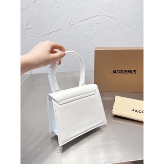 TÚI JACQUEMUS DA BÒ SIZE 18CM (Sẵn tay xoắn)