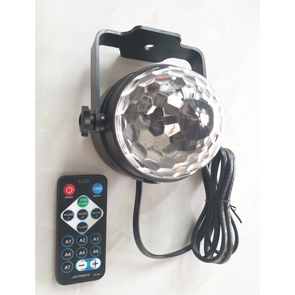 Đèn led xoay 7 màu vũ trường nháy chớp theo nhạc bay phòng sân khấu cảm ứng nhạc