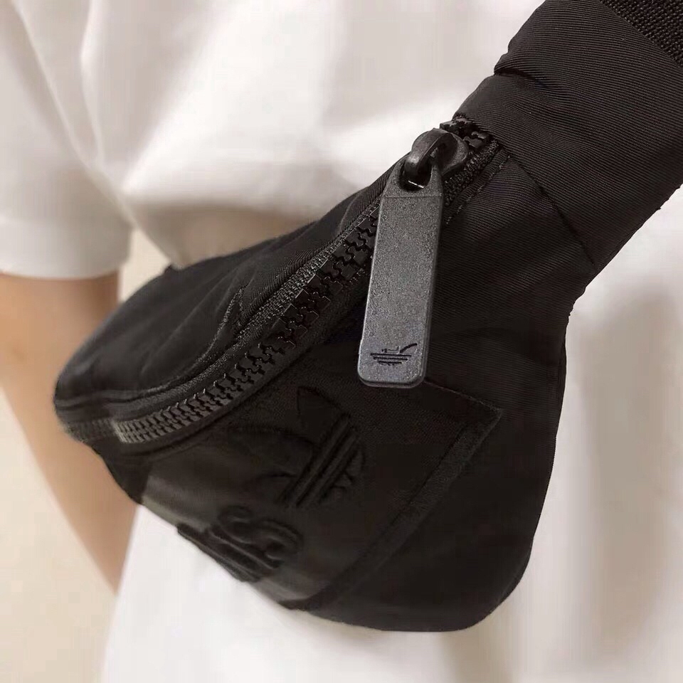 Túi đeo chéo thời trang Adidas cá tính | BigBuy360 - bigbuy360.vn