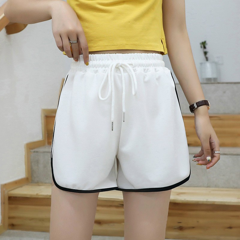 Quần short đùi nữ vải mềm mịn co giãn tốt mặc mát thoải mái | BigBuy360 - bigbuy360.vn