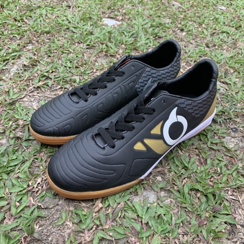 Giày Thể Thao Ori Ortuseight Futsal Logo List Gold - Đen