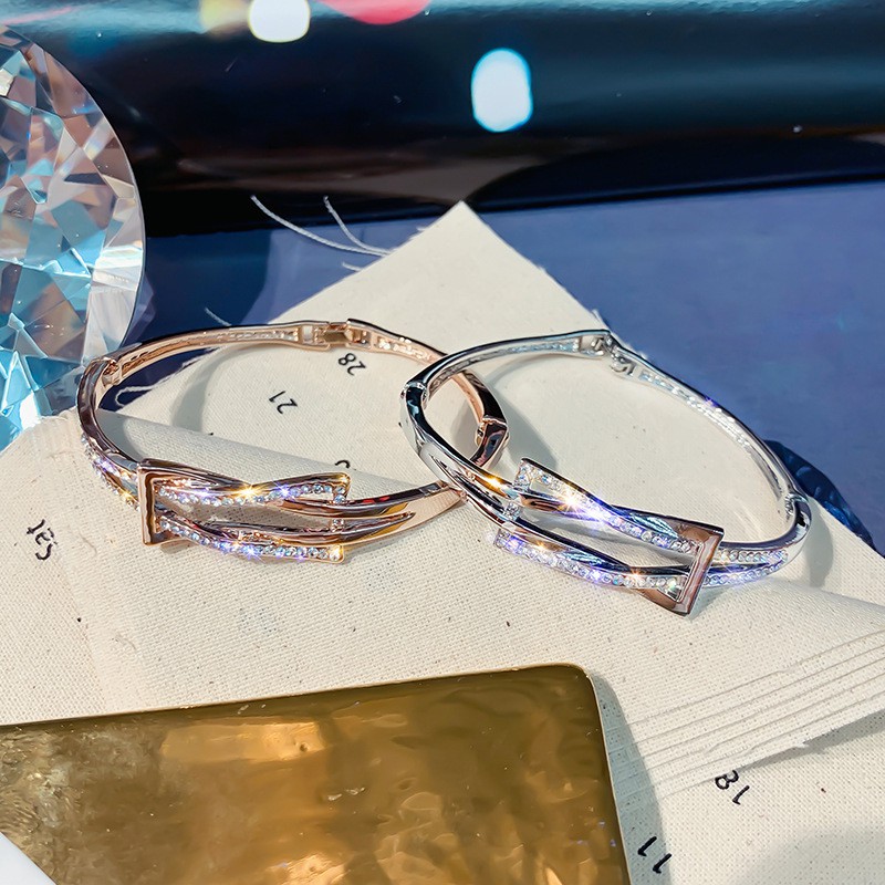 Vòng Tay Thép Titan Đính Đá Kim Cương Toàn Bộ Phong Cách Hàn Quốc Cho Nữ | BigBuy360 - bigbuy360.vn