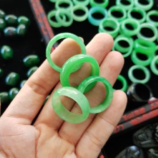 Nhẫn ngọc xanh lý size nhỏ