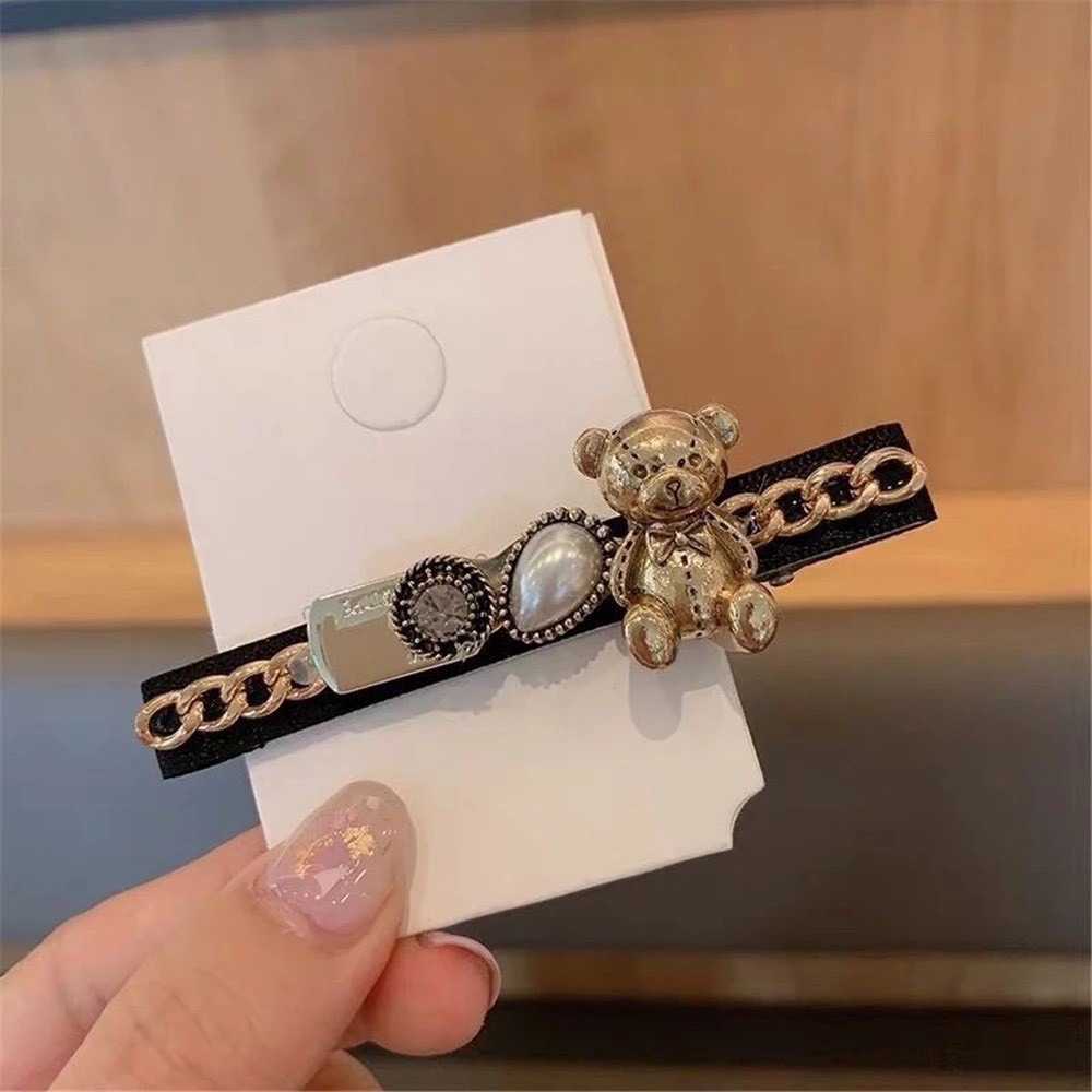 Set Kẹp Tóc Hoa Đen 5 Chi Tiết Cho Bạn Nữ