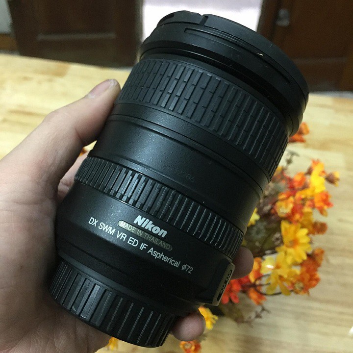 Ống kính Nikon EF-S 18-200VR dải rộng cho máy Crop Nikon