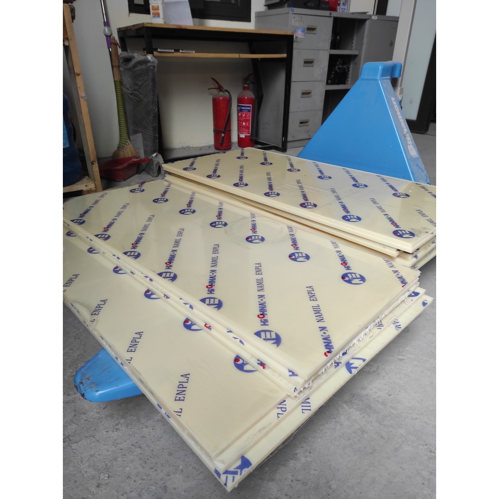 Tấm nhựa MC 10T/PA dày 10mm Nylon HQ 10x200x200mm, 10x200x300mm, 10x200x500mm