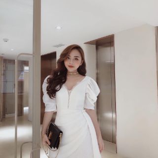 Đầm cườm eo phối ren