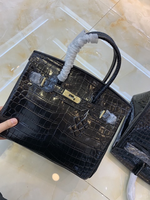 Tuí HN hếm DA CÁ SẤU