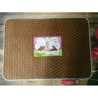 Com bo chiếu lục bình cho trẻ