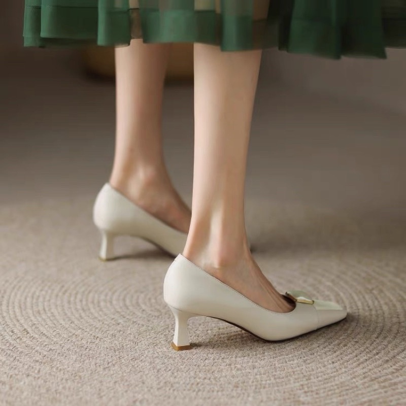 Giày công sở mũi trám