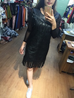 Sale váy da phối ren