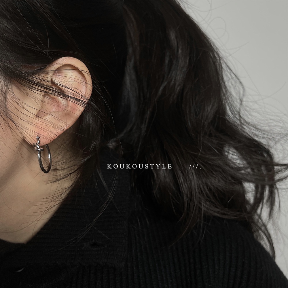 Khuyên tai tròn phong cách Hàn Quốc cho nữ