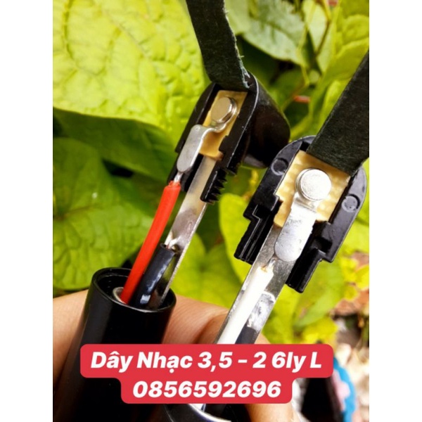 Dây tín hiệu 1 jack 3.5mm-2 jack 6mm