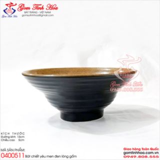 Bát chiết yêu men đen lòng gốm