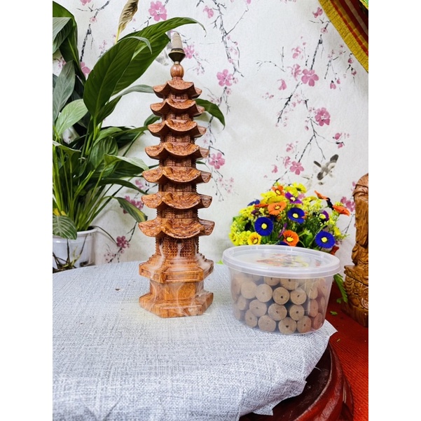 Tháp xông trầm gỗ hương