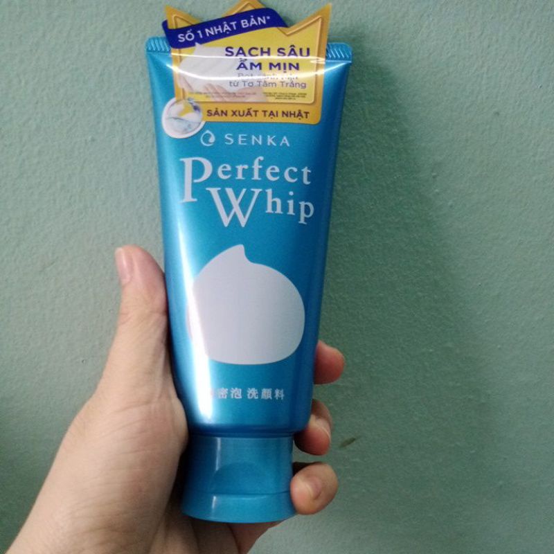 Sữa Rửa Mặt Senka Perfect Whip Chiết Xuất Tơ Tằm 120g