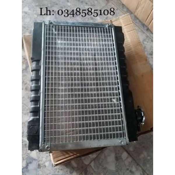 Két nước làm mát xe ba gác