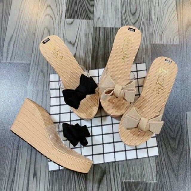 Dép xuồng nơ