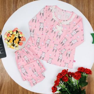 Hồ Thanh Thu combo áo len khách