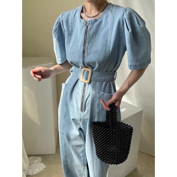 Jumpsuit jean nữ tay bồng khoá trước thắt eo Ulzzang Hàn Quốc BORA SHOP order