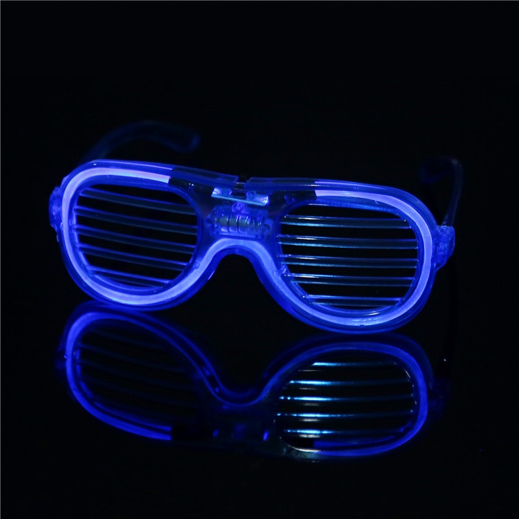 Kính Có Đèn LED Độc Đáo