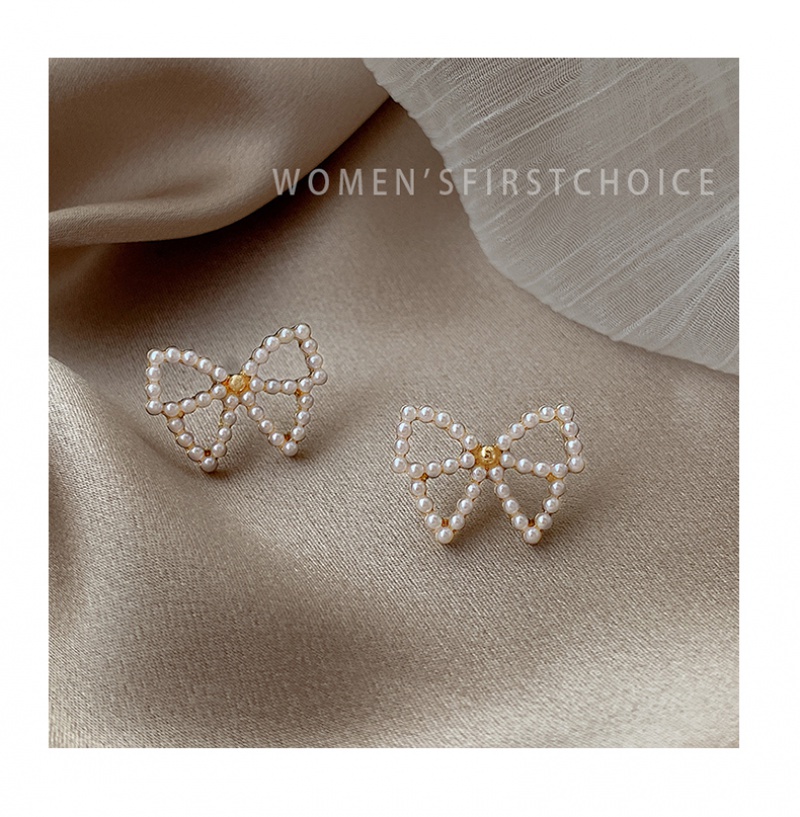 Bông tai hình bướm đính ngọc trai giả thời trang 2023 cho nữ