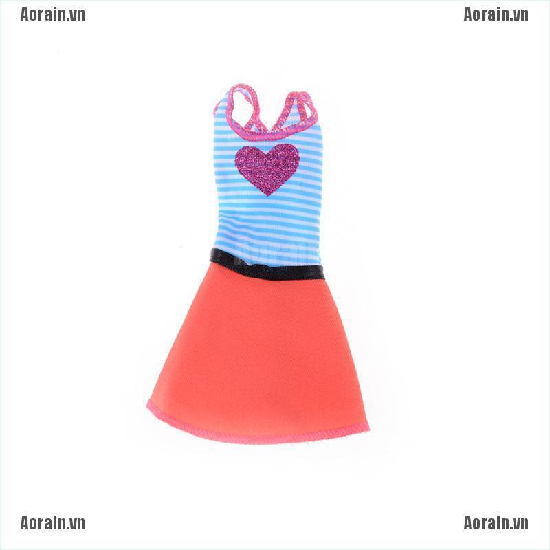 Đầm handmade cho búp bê dễ thương