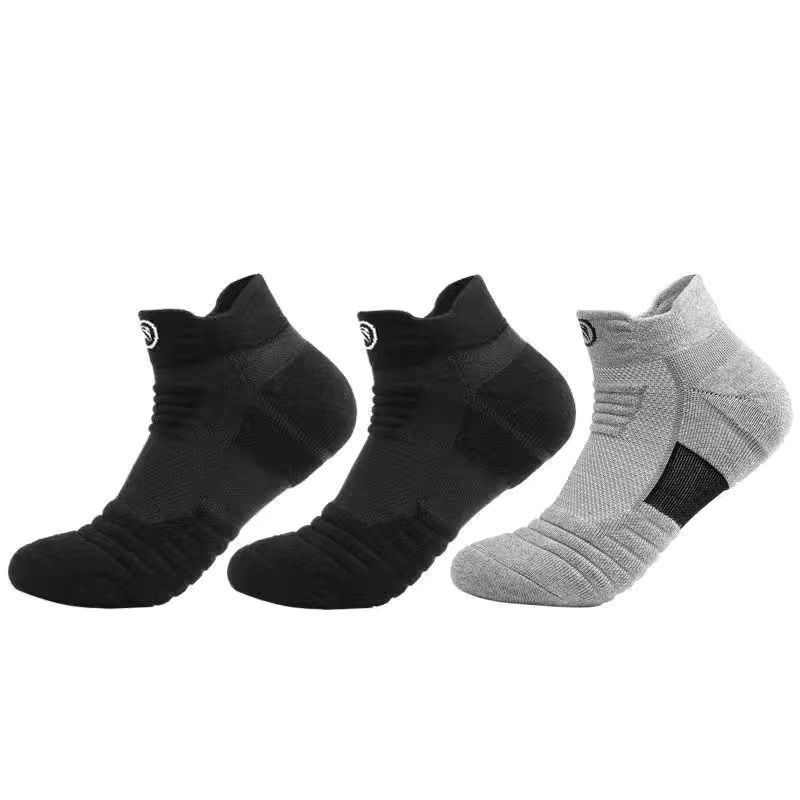 Set 3 đôi vớ thể thao bằng cotton thoáng khí cho nam