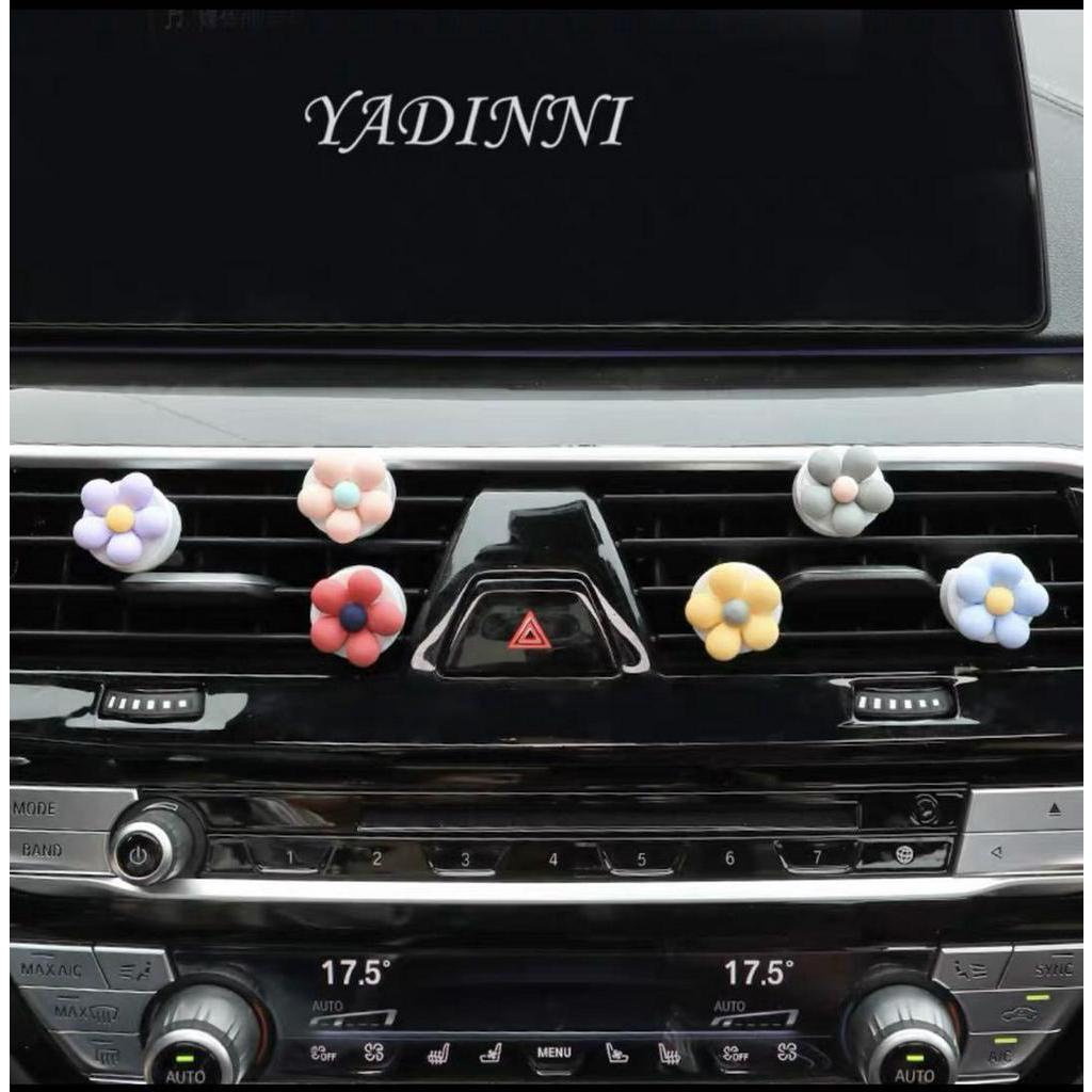 【⚡4 Cái / Bộ⚡Kẹp Khuếch Tán Nước Hoa Gắn Điều Hòa Xe Hơi Hình Đám Mây