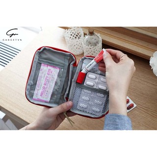 Bộ đựng dụng cụ y tế