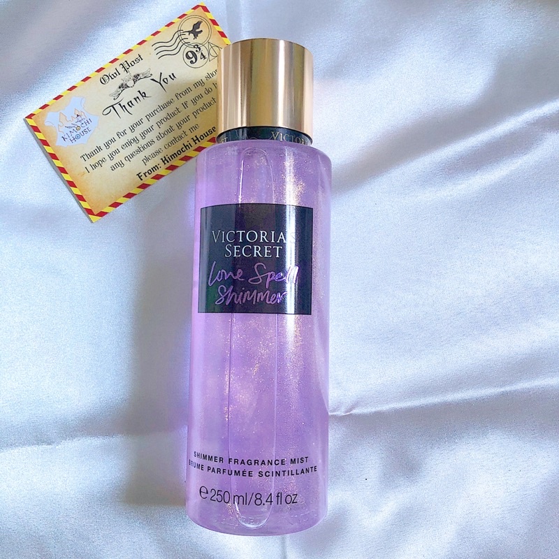 Xịt thơm toàn thân có nhũ Victoria Secret Love Spell - body mist