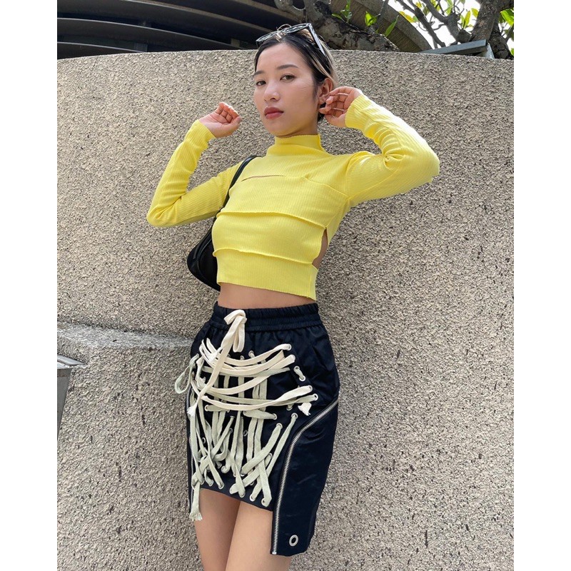 Áo dài tay Croptop 💙 Freeship 💙 Áo thun nữ cổ lọ dài tay xẻ ngang ngực | BigBuy360 - bigbuy360.vn