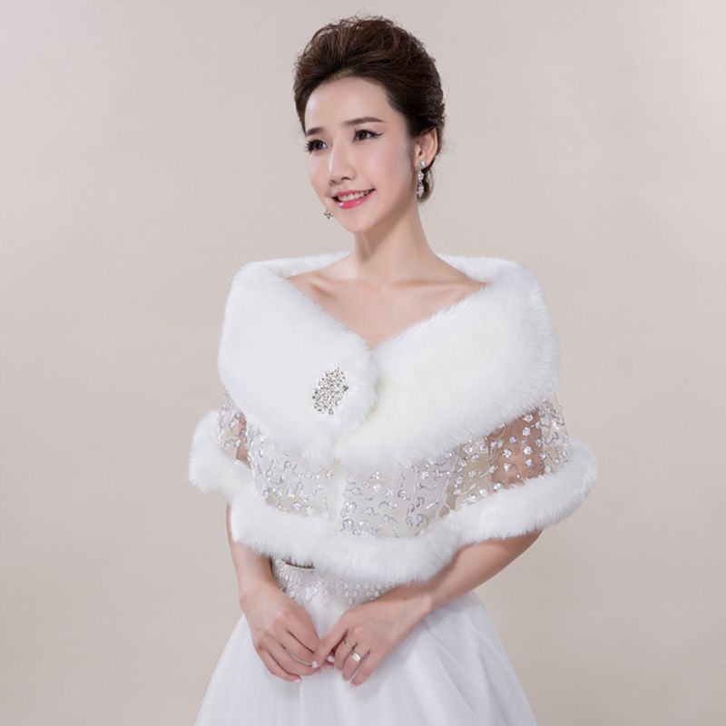 Khăn Choàng Lông Nhung Đính Đá Sang Trọng Cho Cô Dâu