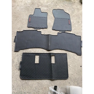 Thảm lót sàn ô tô Toyota Innova 2013-2021, bộ trải sàn cao su PVC đúc, không mùi dễ dàng vệ sinh giá tốt