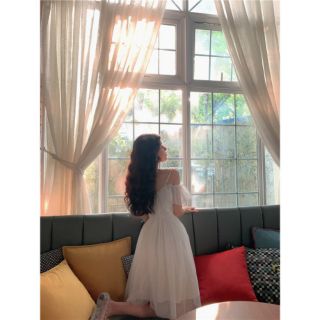 Đầm trễ vai công chúa Ulzzang