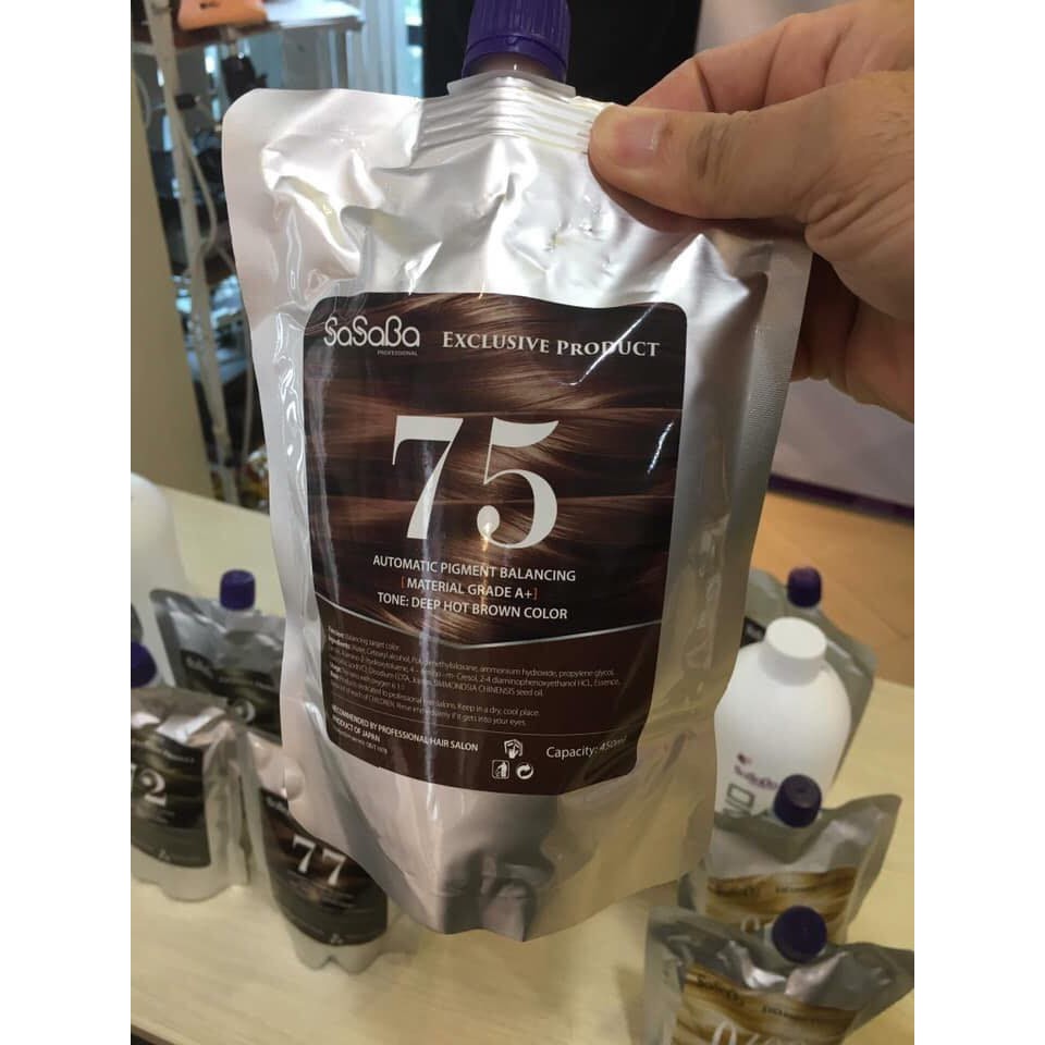 THUỐC NHUỘM PHỦ BẠC SASABA TỰU CÂN BẰNG NHIỀU KHÚC MÀU TÚI 450ML