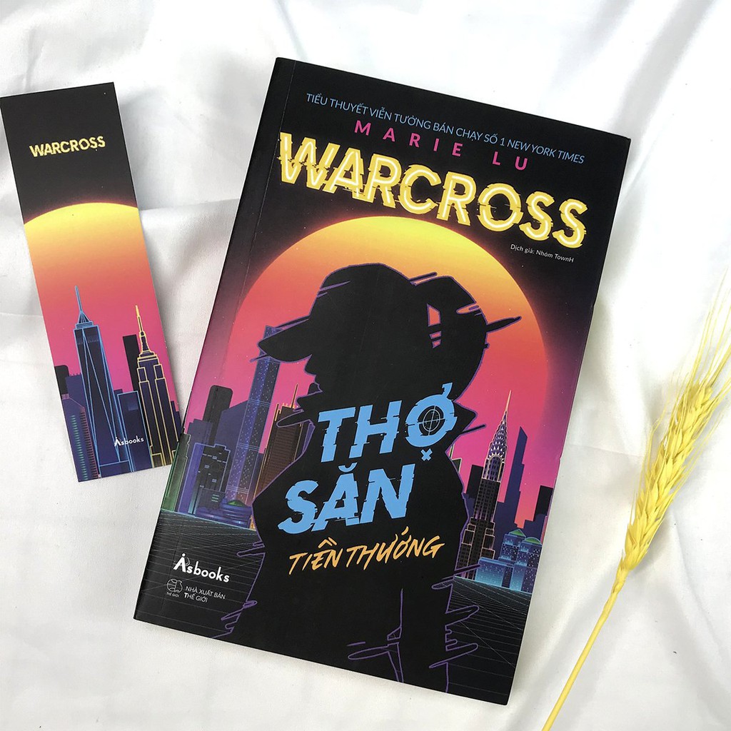 Sách - Warcross - Thợ Săn Tiền Thưởng (Kèm Bookmark)