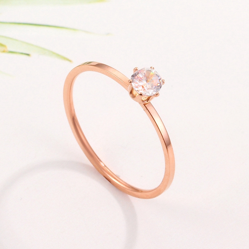 Nhẫn thép titan đính đá giả kim cương thanh lịch