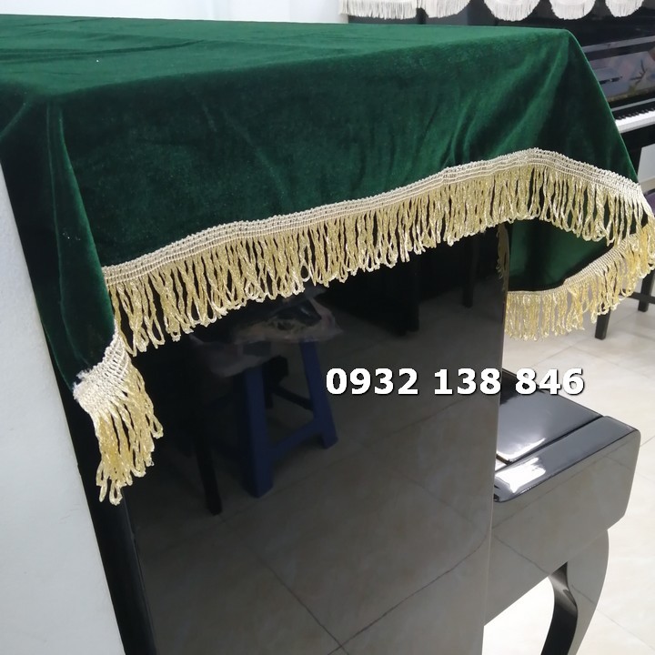 Khăn phủ đàn Piano nhung xanh rêu tua rua vàng óng sang trọng
