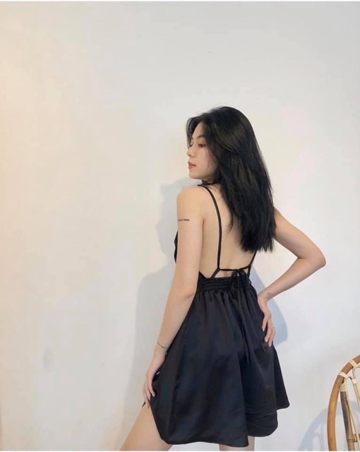 Đầm đen 2s cổ đỗ hai dây - May Dress