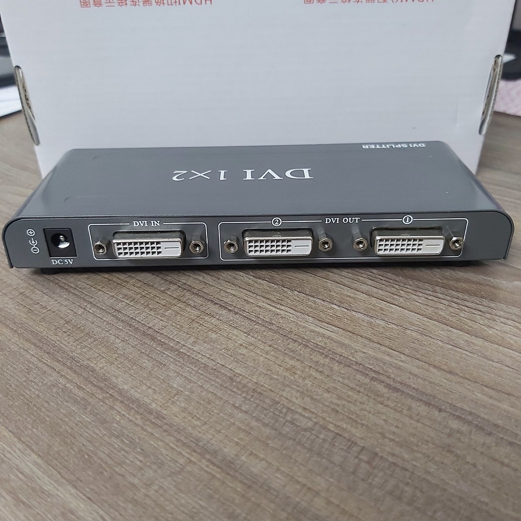 Bộ chia DVI-D 1 ra 2 cổng DVI E-D102 F310