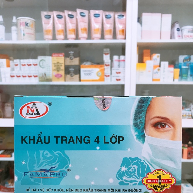 Si khẩu trang famapro màu trắng hộp 50 chiếc