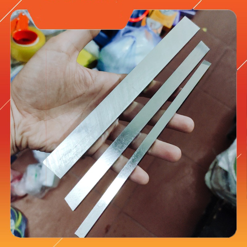 Dao thép gió vuông THDQ size 18x18x200mm, gió vuông 18mm, hàng phổ thông